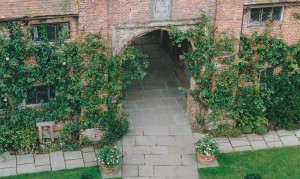 Sissinghurst Castle 1994 Entrance