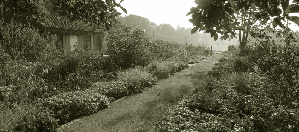 Gardens at Niederrhein VillertheGardenIntroSlider2